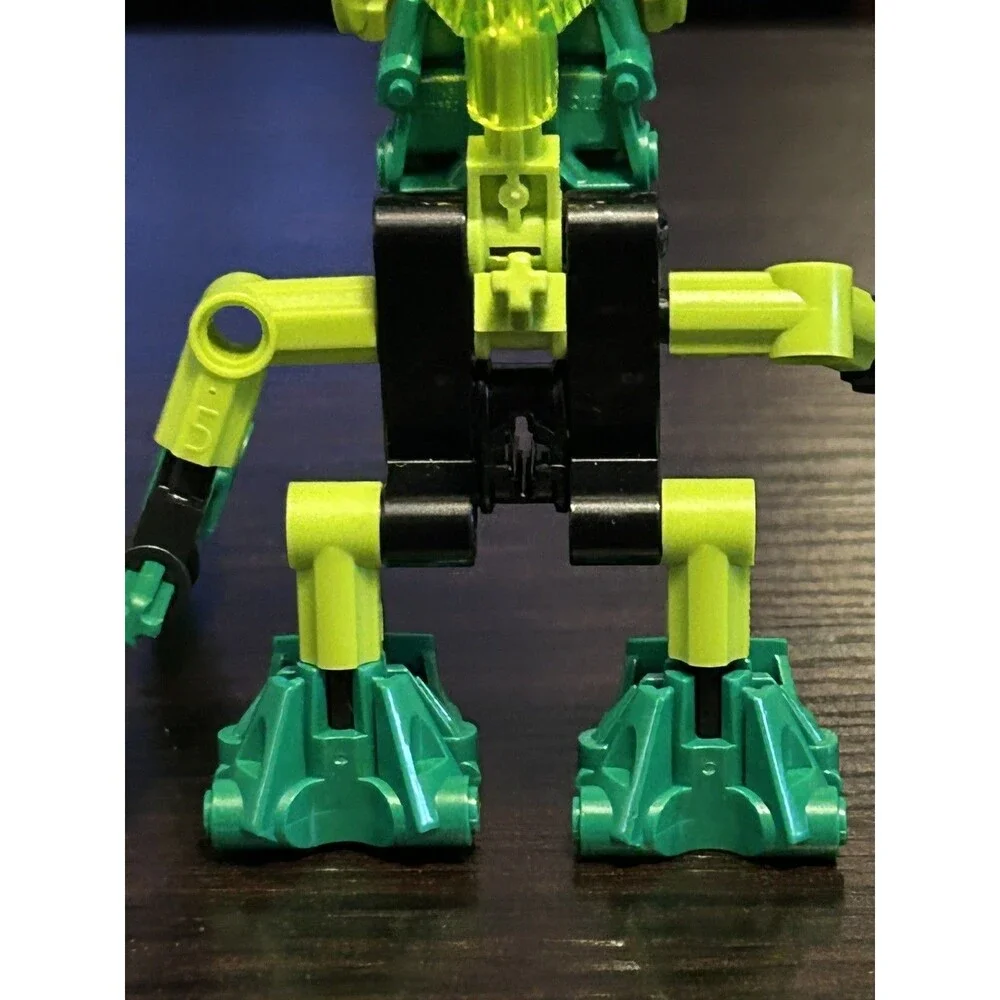 VTG LEGO BIONICLE 8541 Turaga Matau 2001 Complete Vintage Retired Figure Green